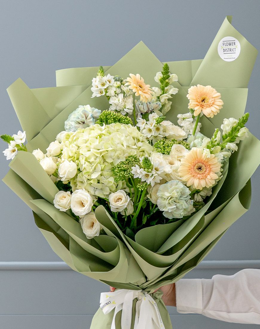 Classic White Bouquet - Image 9