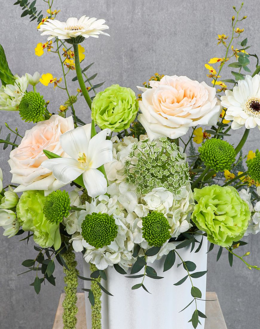 Blissful Blanc Vase - Image 2