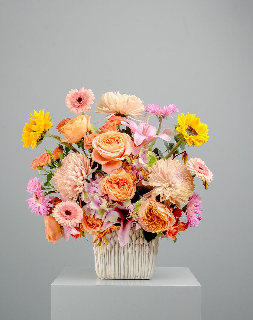 Chrysanthemum Peach Vase - Image 2