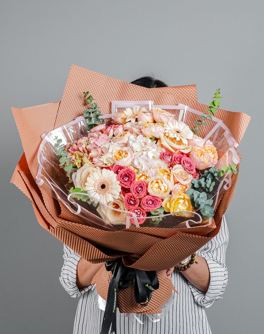 Elegant Embrace - Image 3