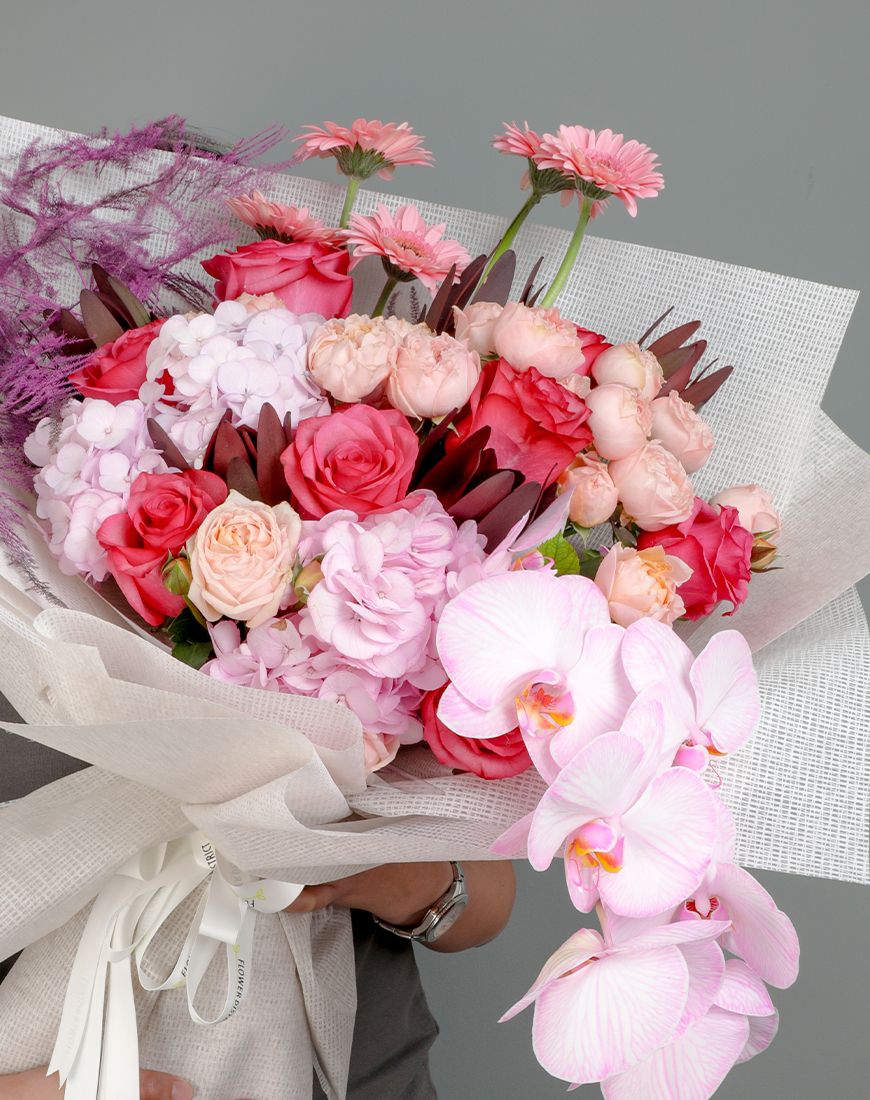 Garden Elegance Bouquet - Image 9