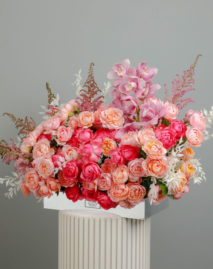 Garden Spray Rose In Glass Tray - Image 3