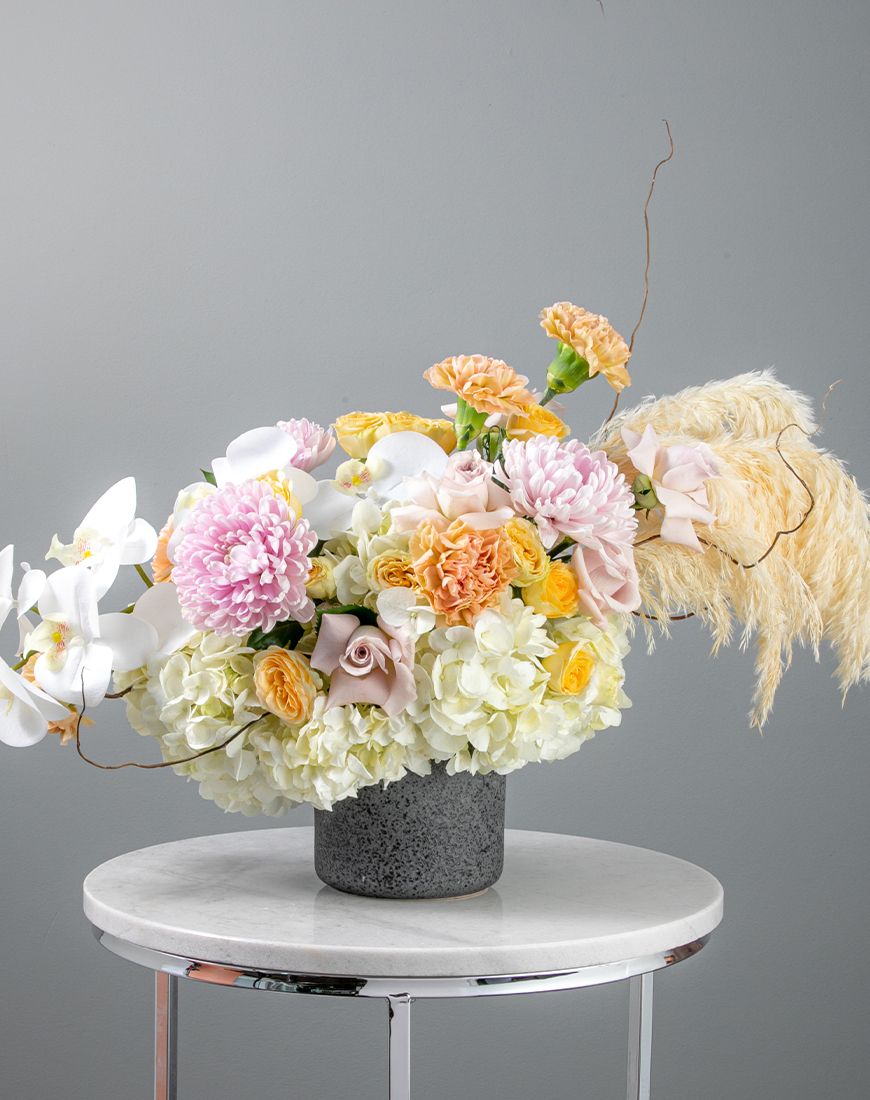 Hydrangea White Vase - Image 2