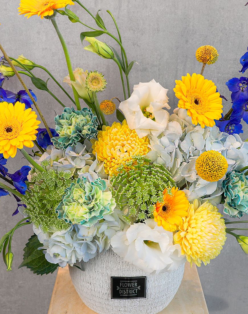 Petal Symphony Vase - Image 2