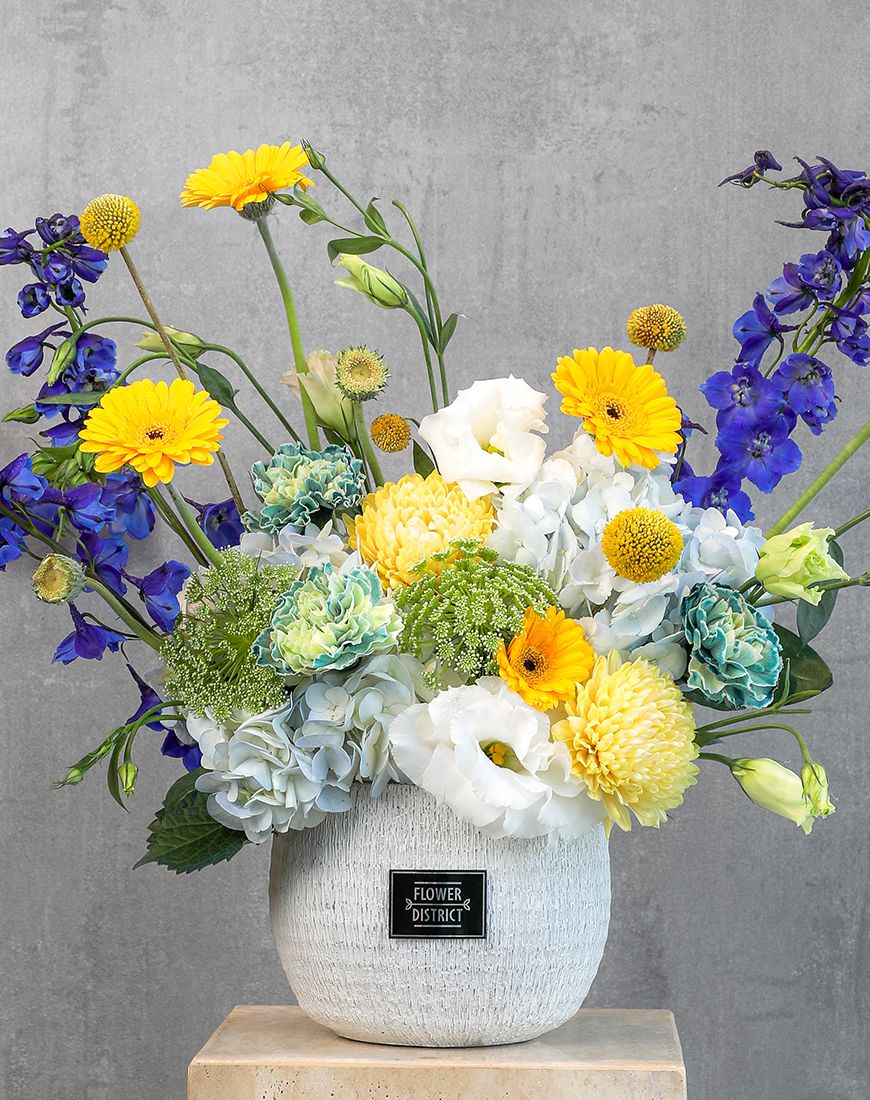 Petal Symphony Vase - Image 3