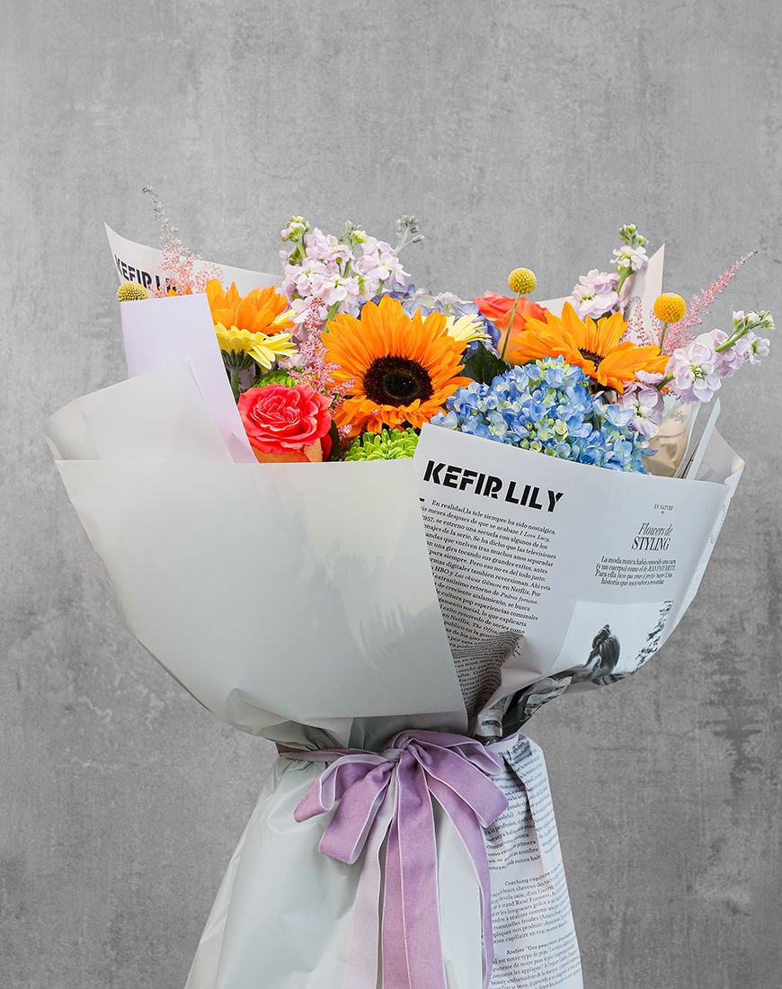 Sunny Blooms Bouquet - Image 9