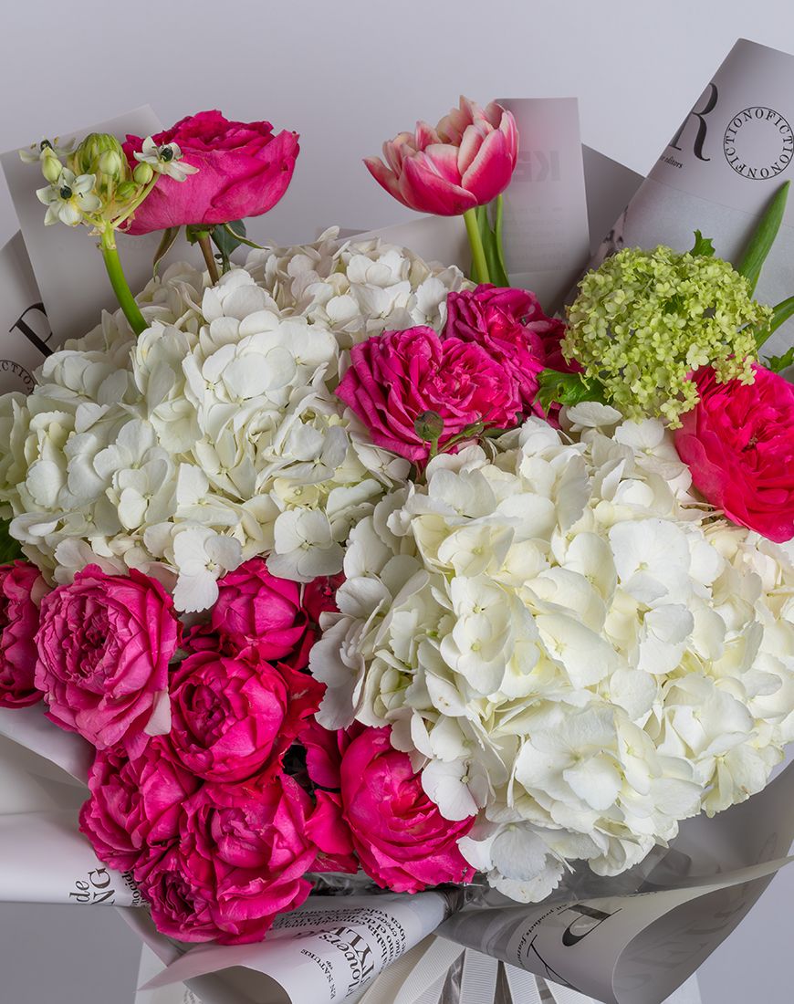 Velvet Petals Bouquet - Image 2