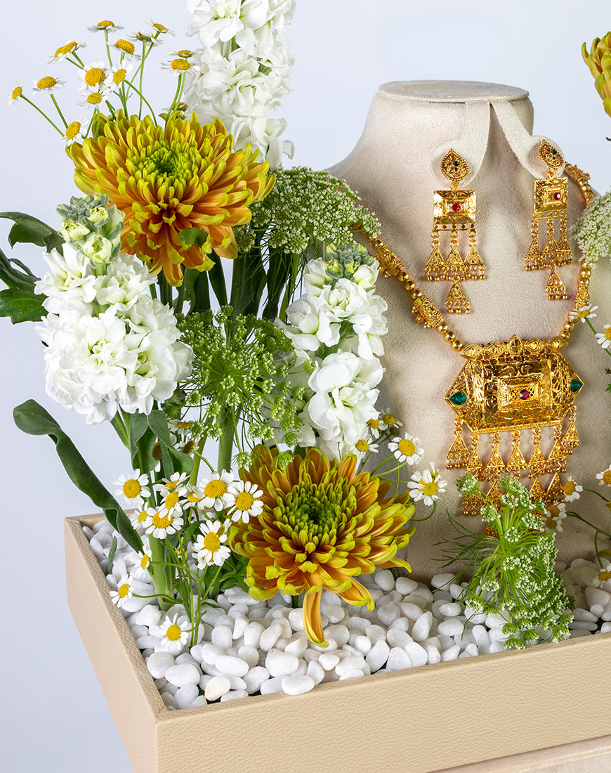 Golden Glow Flower Leather Tray - Image 2