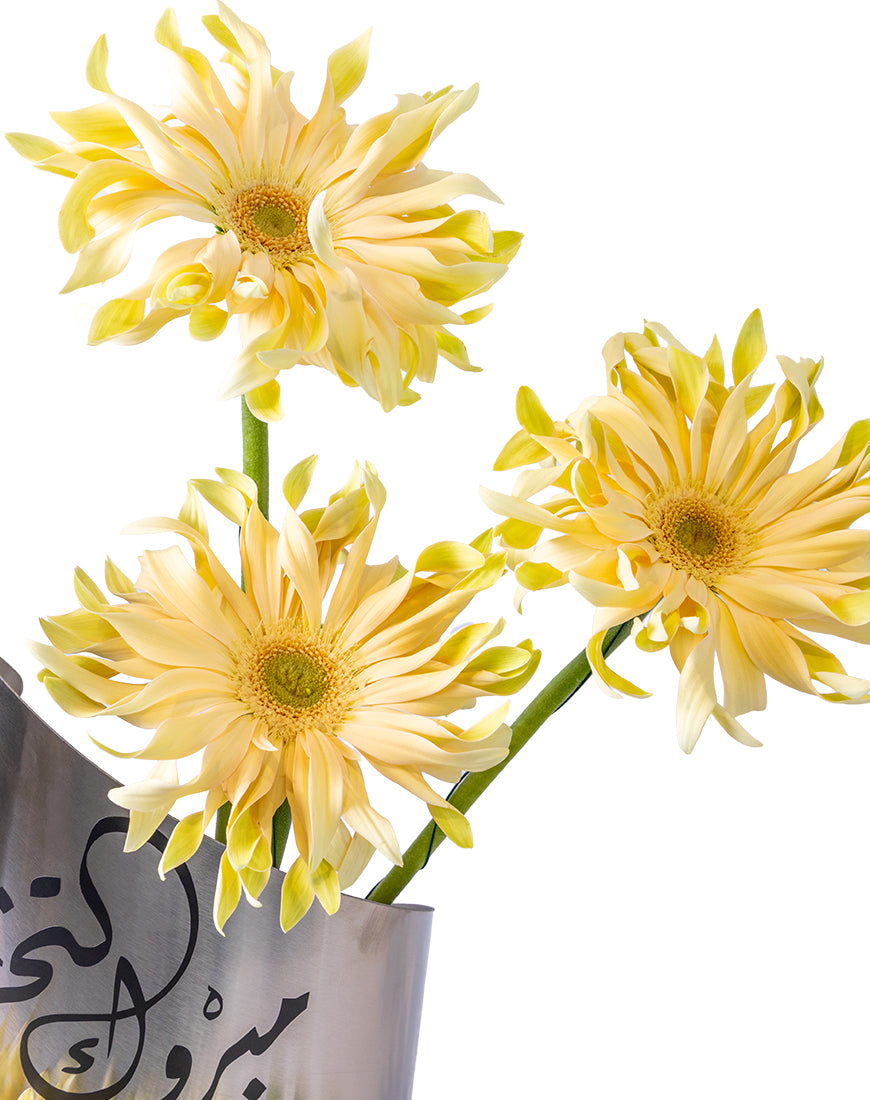 Golden Graduate Graduation Special Arrangement - Image 2