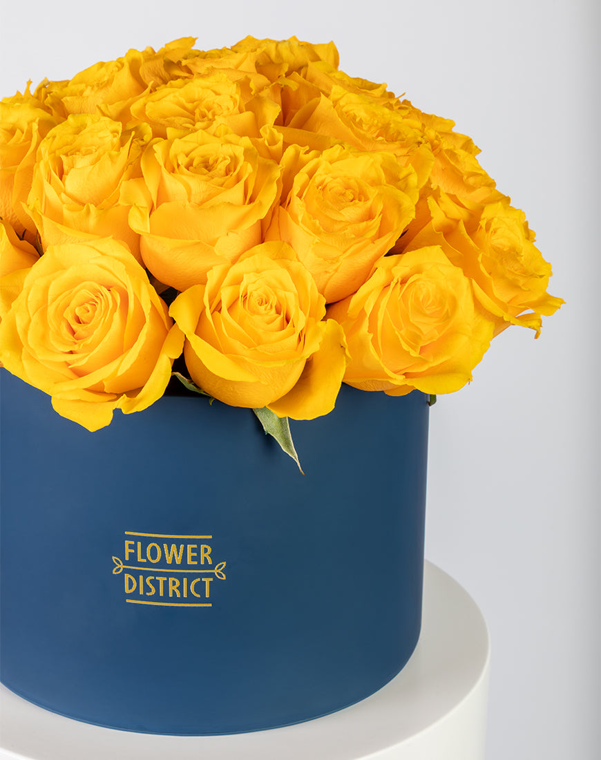 Golden Sunshine Yellow Rose Large Box Arrangement - Image 3