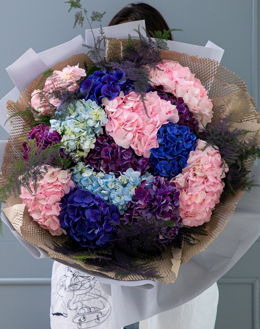 Holland Hydrangeas Mix Bouquets - Image 12