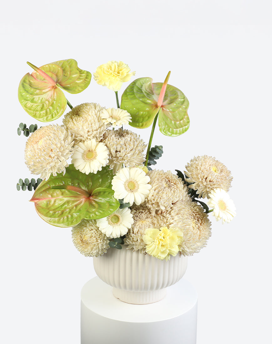 Ivory Charm Flower Vase - Image 2