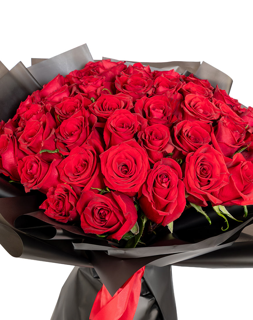 Midnight Passion Large Red Rose Bouquet - Image 3