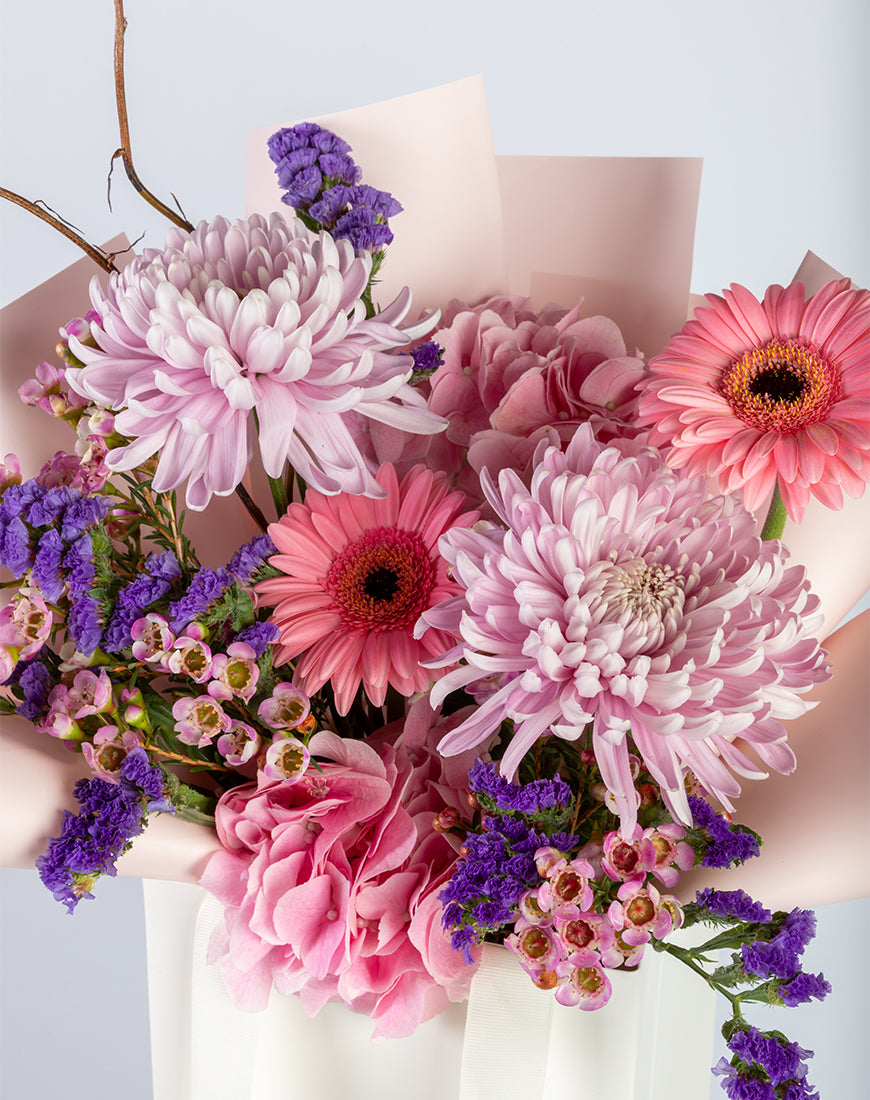 Mixed Pink Special Small Bag Arrangement - Image 3