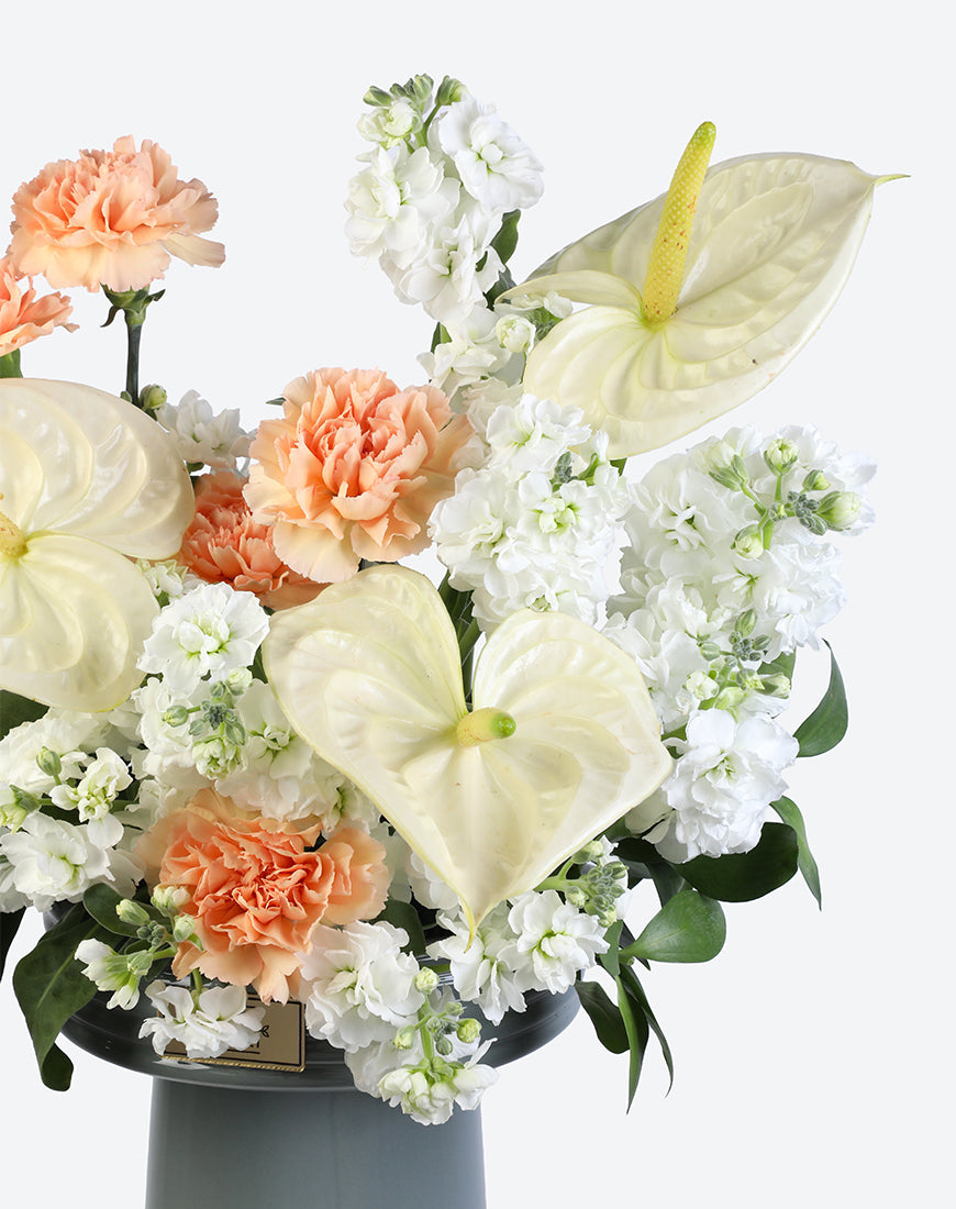 Peach Delight Flower Vase - Image 4