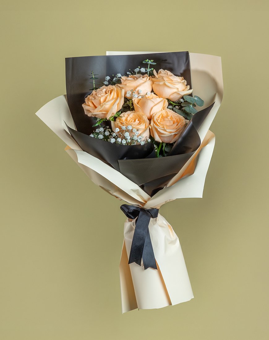Peach Rose & Gypsophila Bouquet