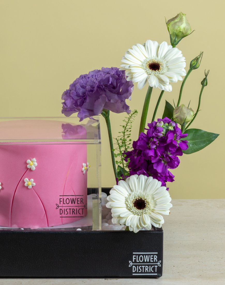 Pink Cake & Gerbera Charm Box - Image 2