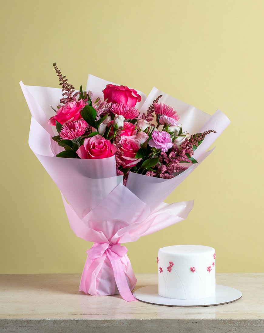 Pink Radiance Rose Bouquet With Cake