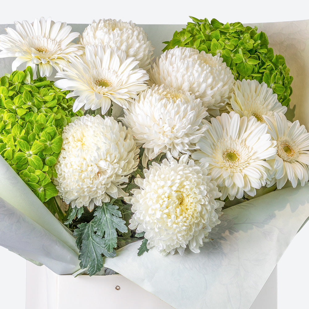 Pure Meadow Bouquet