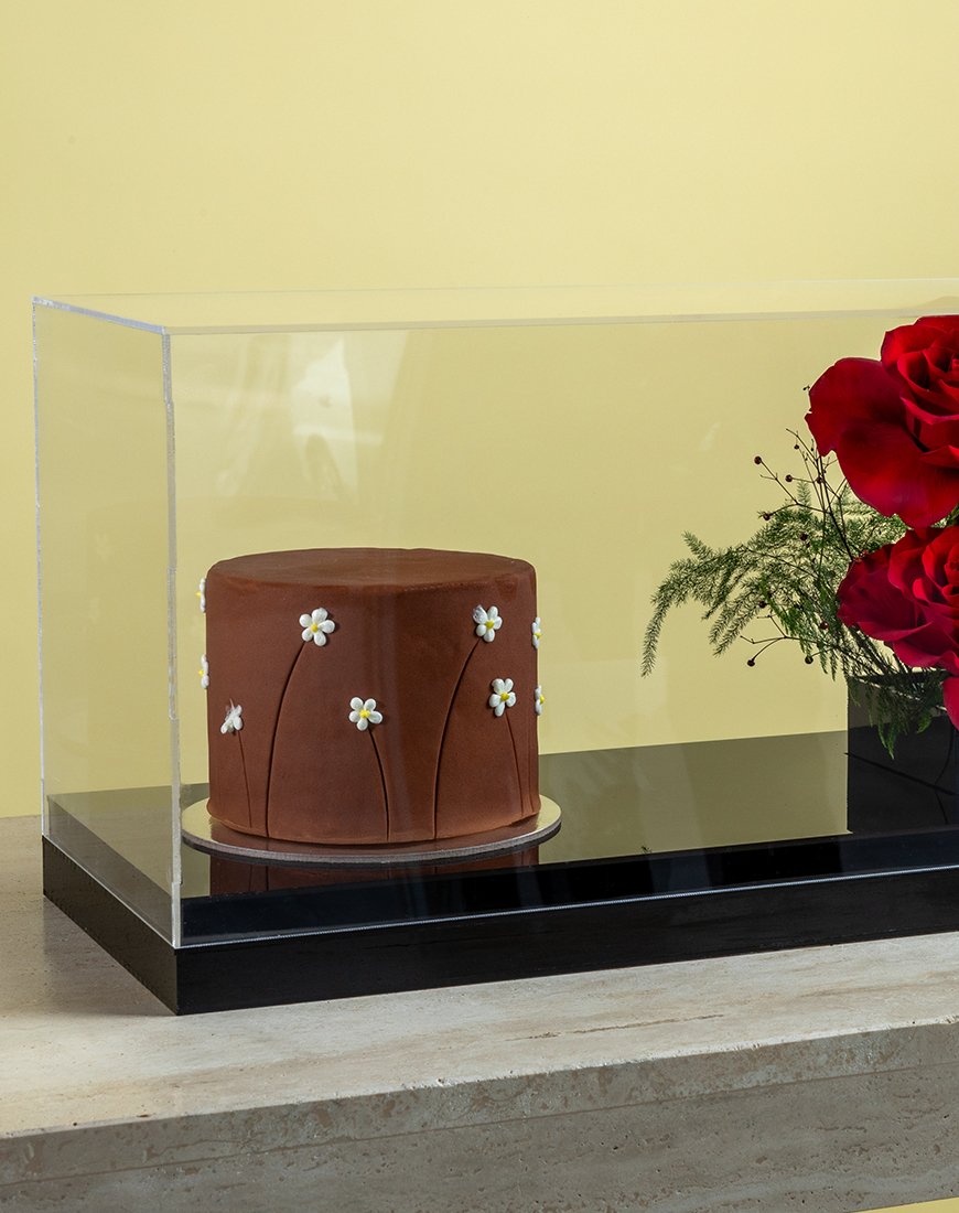 Red Rose & Asparagus Cake Box Set - Image 2