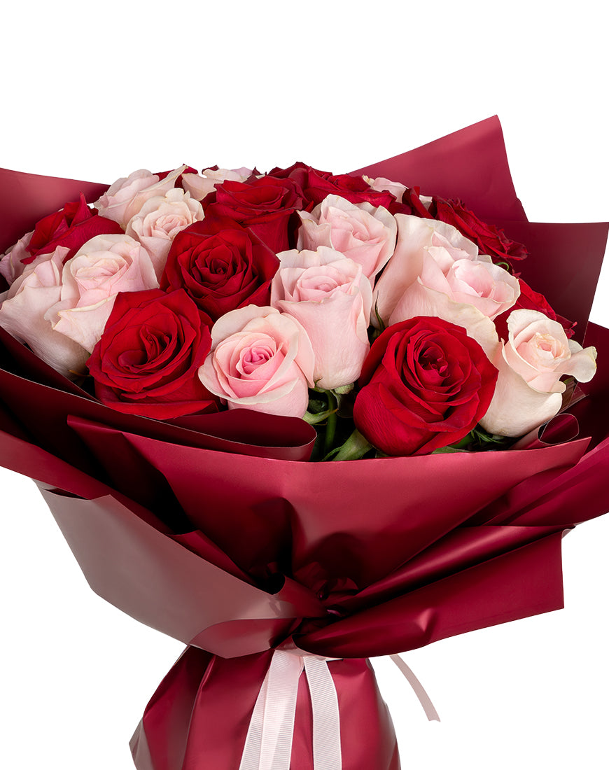 Rosy Bliss Medium Red And Pink Rose Bouquet - Image 3