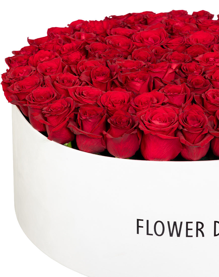 Scarlet Luxury Large Red Rose Box Arrangement - Image 2