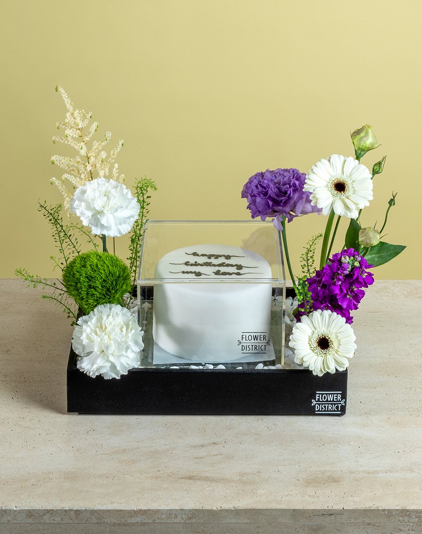 White Cake & Soft Blossom Box - Image 5
