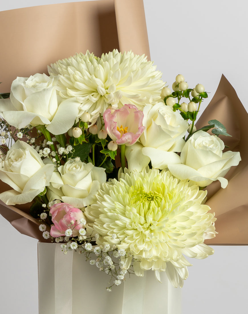 White & Green Luxury Flower Bag - Image 4