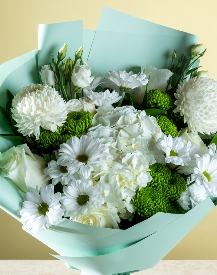 White Harmony Bouquet - Image 2
