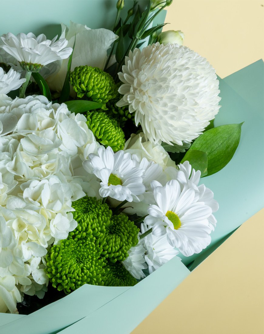 White Harmony Bouquet - Image 3