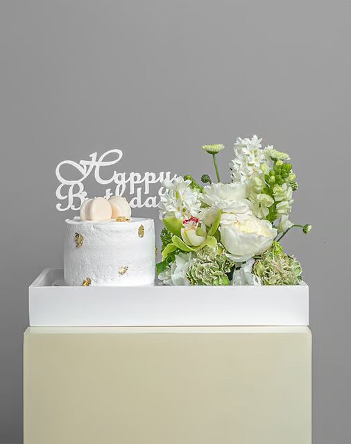 Picture of Garden Rose Birthday Cake