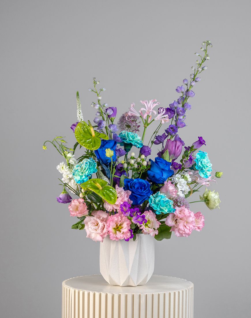 Picture of Ocean Breeze Vase Arrangement