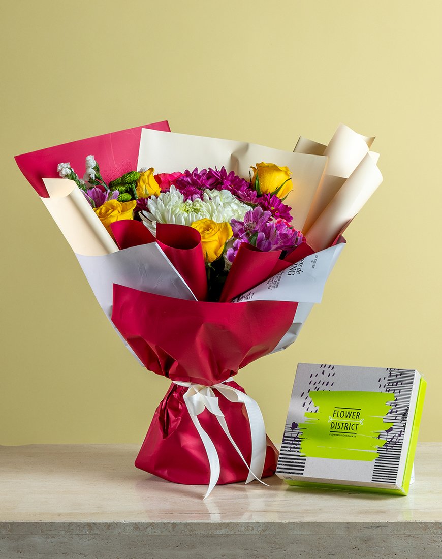 Picture of Sunlit Hydrangea & Rose Bouquet With Chocolate