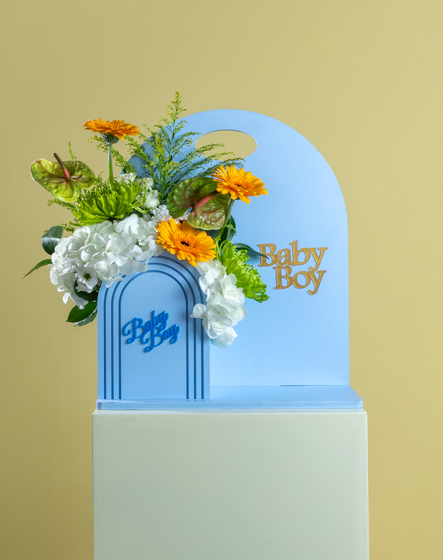 Picture of Baby Boy Arch Floral Arrangement 